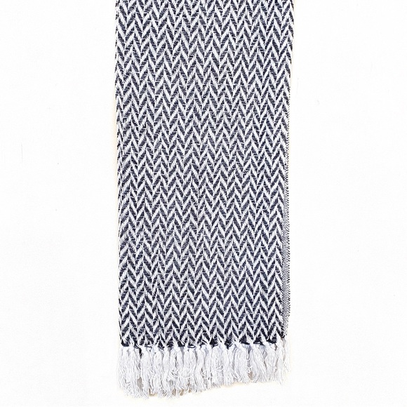 Dark Grey and White Cotton Chevron Throw - Picture 4 of 9